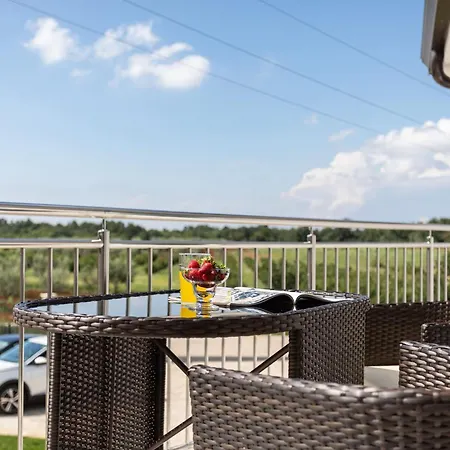 Jelena I 4-sterne I Beheizter Pool I Privatsphaere I Barrierefrei I Grill * Gambozzi
